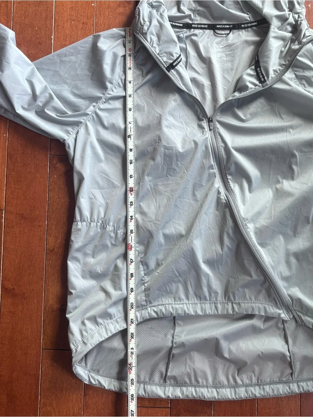 Nike Women's Runway Shield Running Jacket Medium Gray